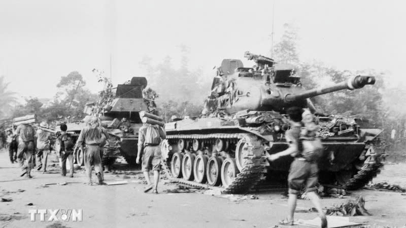 Tam Ky town, Quang Ngai town liberated, the Central Highlands provinces were basically liberated.