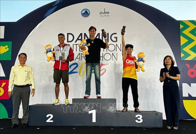 Vận động viên Việt Nam đoạt giải Nhất Marathon quốc tế tại Đà Nẵng - Ảnh 3.