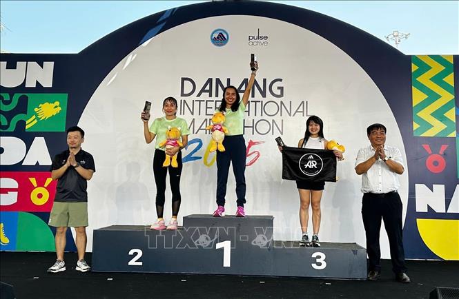 Vận động viên Việt Nam đoạt giải Nhất Marathon quốc tế tại Đà Nẵng - Ảnh 2.