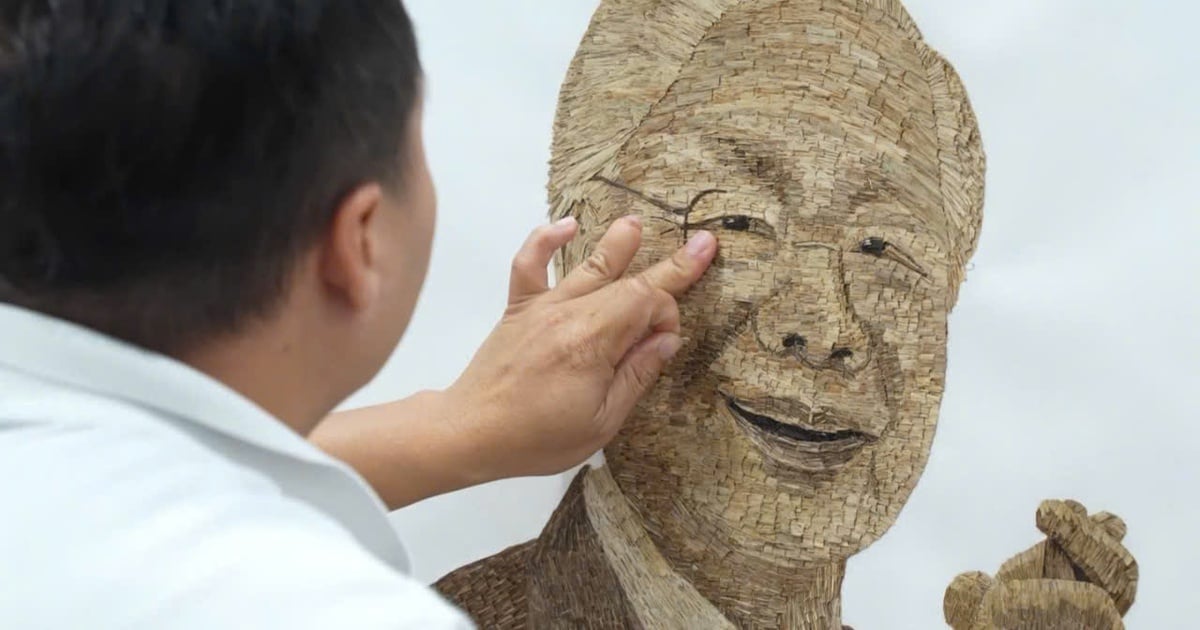 Truco único usando madera de agar para pintar retratos