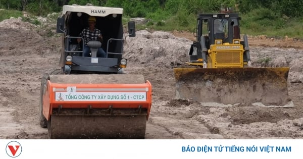 Dong Nai réprimande sept entrepreneurs pour violation de l'avancement des contrats sur des projets clés