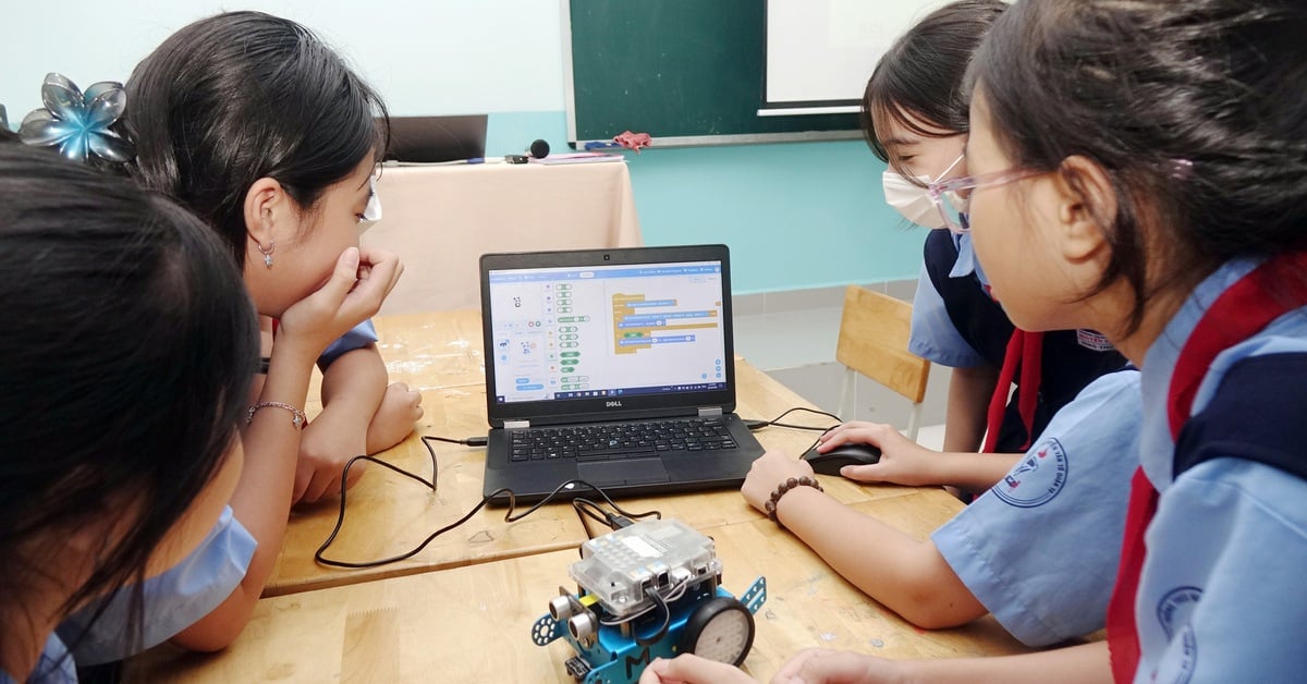 Enseigner aux enfants la créativité, la propriété intellectuelle et l'entrepreneuriat dès le lycée