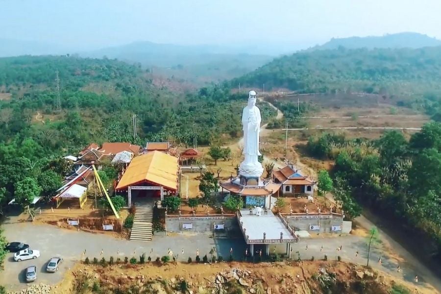 Pagode Son Thanh - une destination spirituelle au bord de la rivière Se Pon