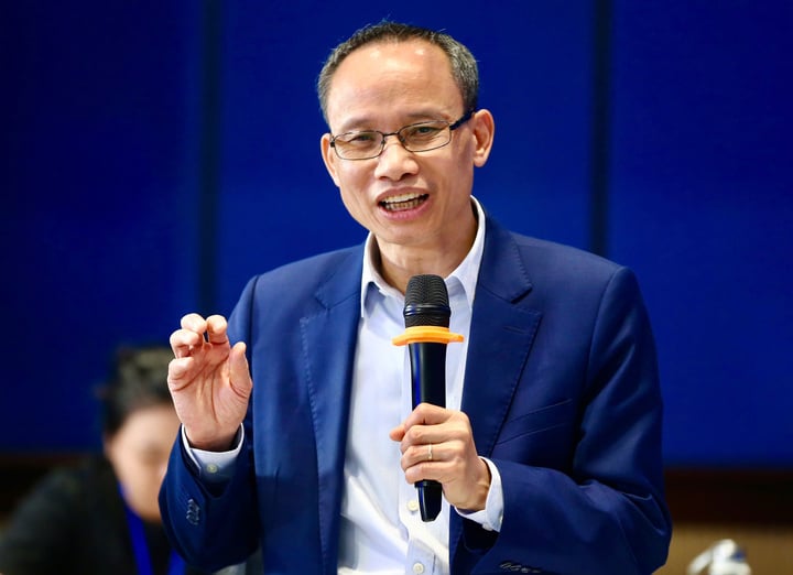 Dr. Can Van Luc: Vietnam must strive to have 4 million businesses. (Photo: Organizing Committee)