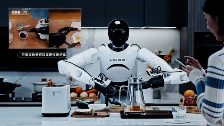 Robot de inteligencia artificial Agibot GO-1 de Shanghai Zhiyuan AgiBot New Technology Co., Ltd., China (Foto: SingTao)