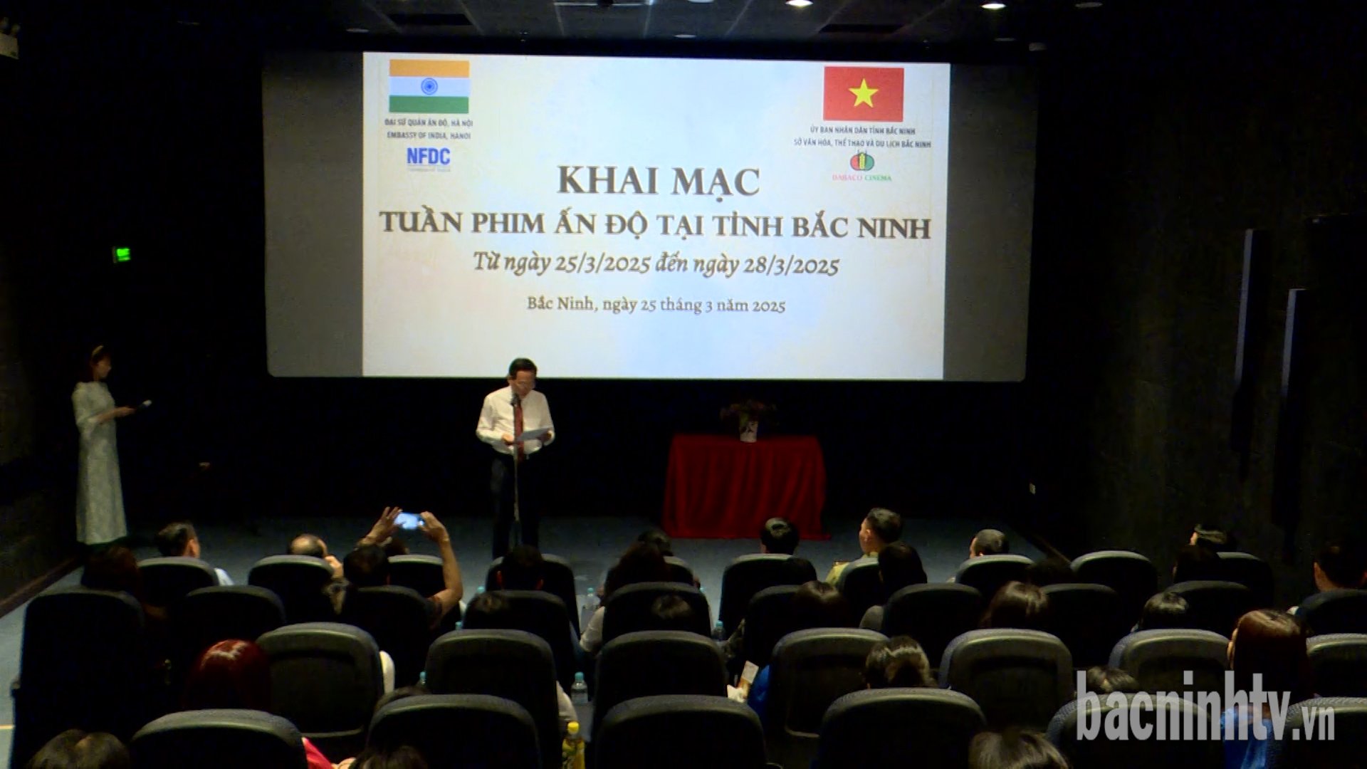 Inauguración de la Semana del Cine Indio en Bac Ninh