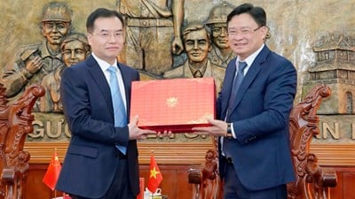 La Seguridad Pública Provincial de Shandong, República Popular China, asiste a la ceremonia de apertura del Año Nacional del Turismo 2025.