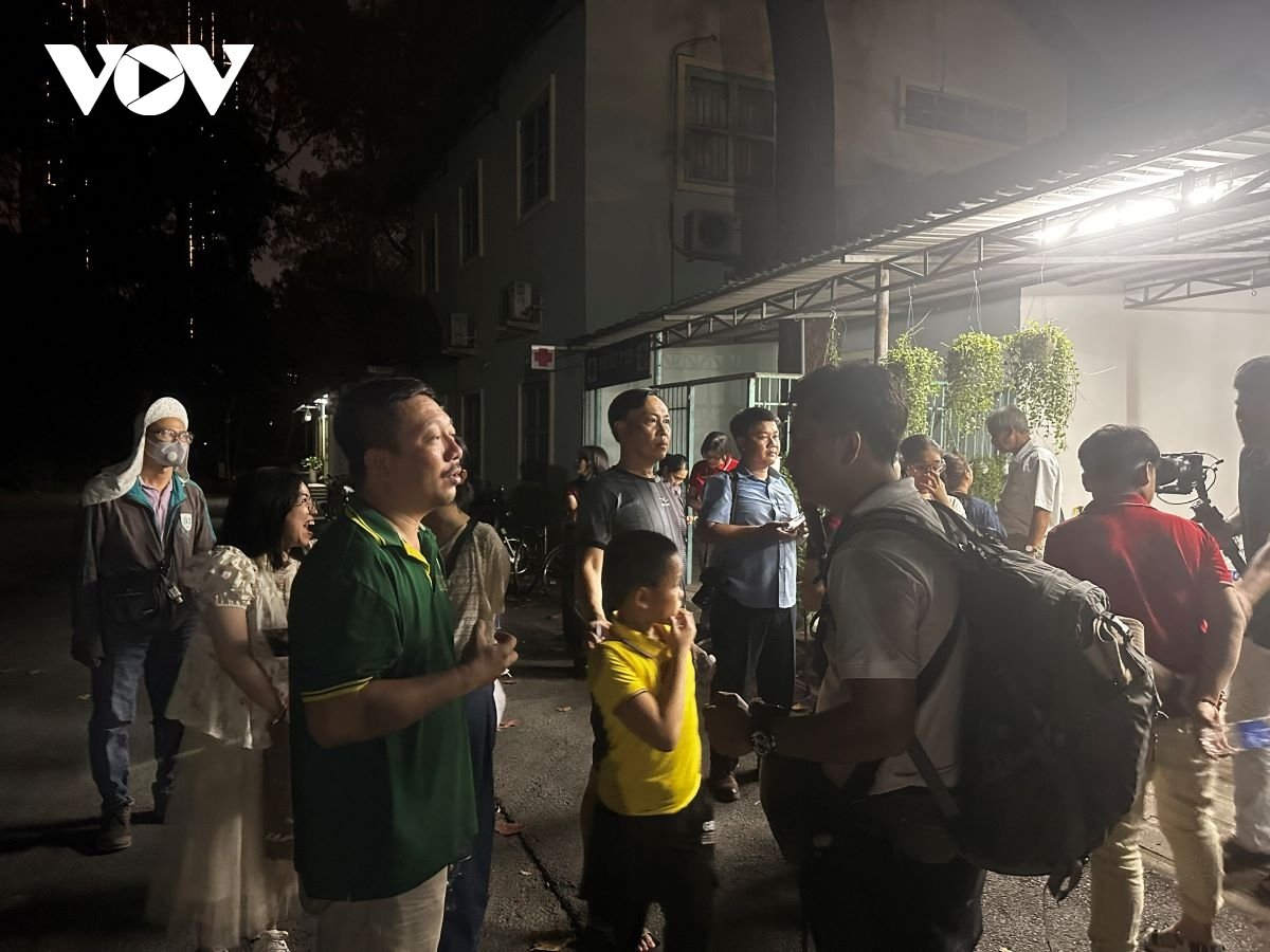  Doc, la tour ngam thu ban dem o thao cam vien sai gon hinh anh 4