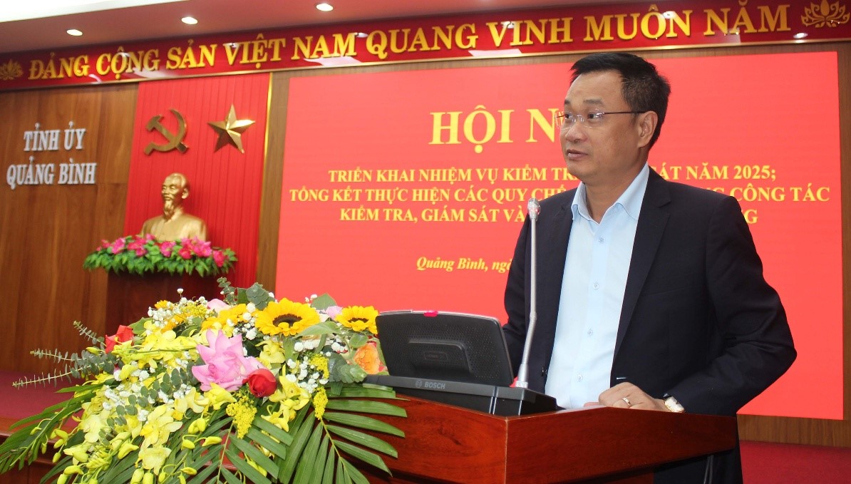 Tỉnh ủy Quảng Bình triển khai nhiệm vụ công tác kiểm tra, giám sát năm 2025 và tổng kết thực hiện các quy chế phối hợp trong công tác kiểm tra, giám sát và thi hành kỷ luật đảng