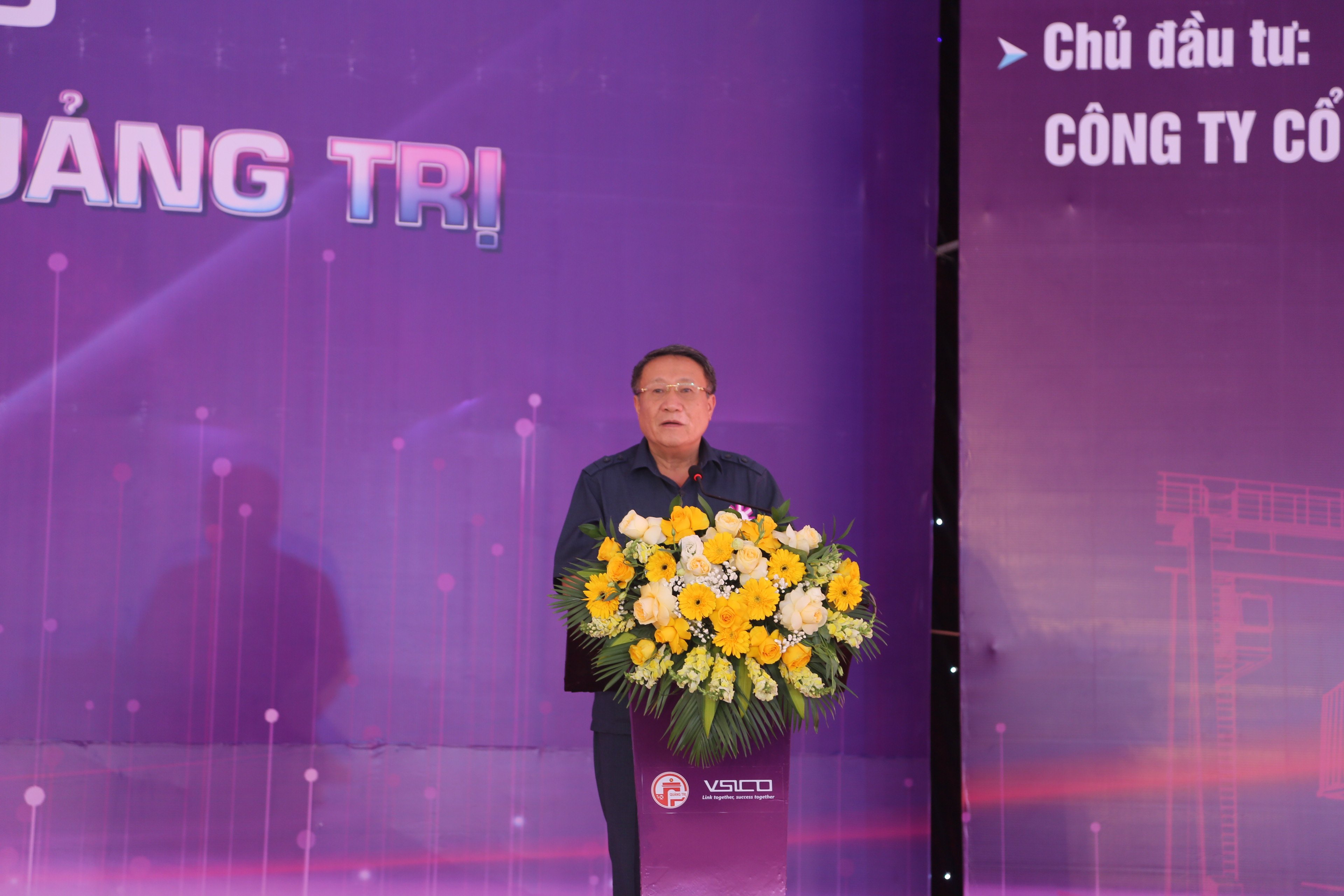 Ceremonia de inauguración del proyecto del puerto seco VSICO Quang Tri en el puesto fronterizo internacional de Lao Bao