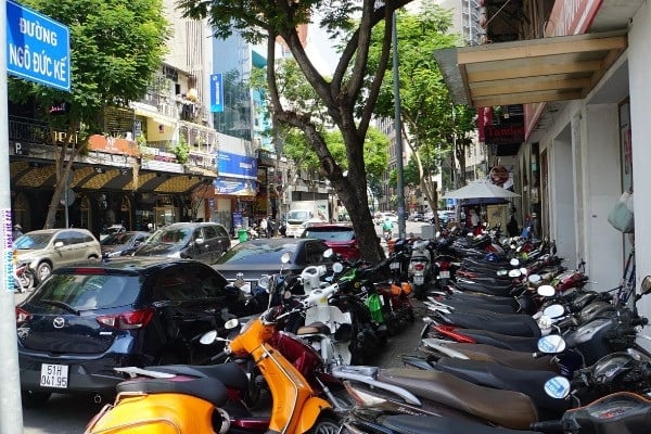 Hô-Chi-Minh-Ville percevra des frais d'utilisation des routes et des trottoirs à partir du 1er septembre