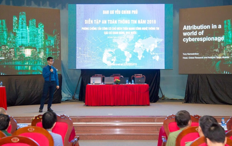 Security researcher Yury Namestnikov at the Cybersecurity Drill. Photo: Kaspersky Lab