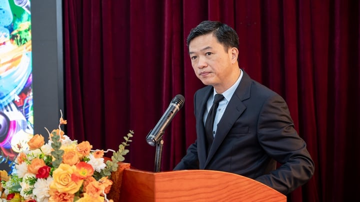 Mr. Luu Hoang Long, Director of the Department of Intellectual Property, emphasized that intellectual property education for the young generation is necessary to gradually form and develop an intellectual property culture.