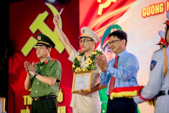 Captain Tran Vinh Chien nominated for Outstanding Young Vietnamese Faces Award 2024