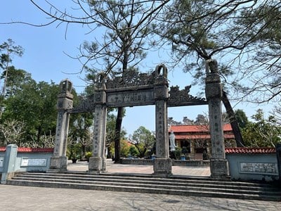 De Shaolin - Tay Thien à une académie bouddhiste internationale