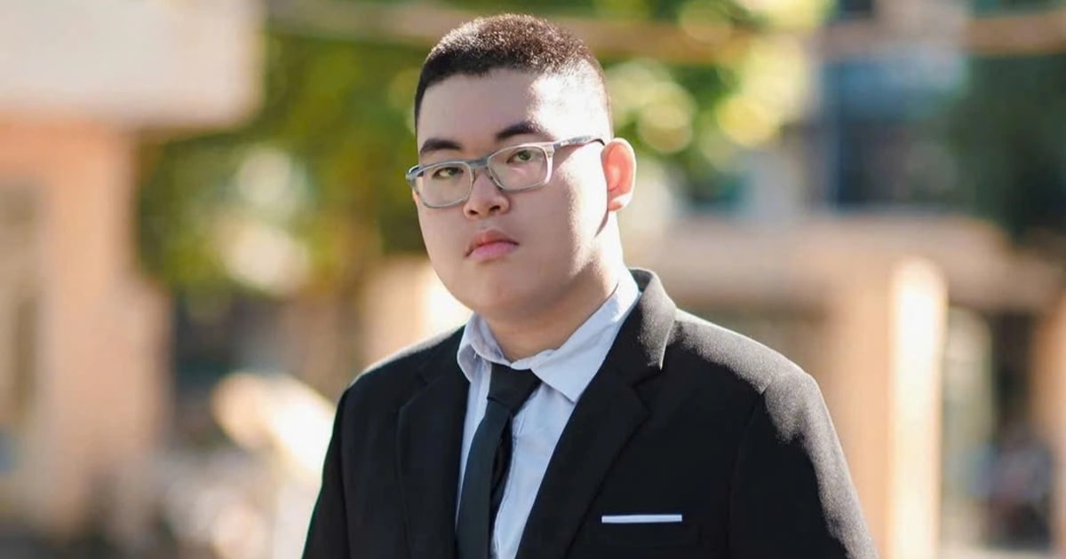 After 6 attempts, 12th grade male student achieved a perfect score of 1,600 on the SAT