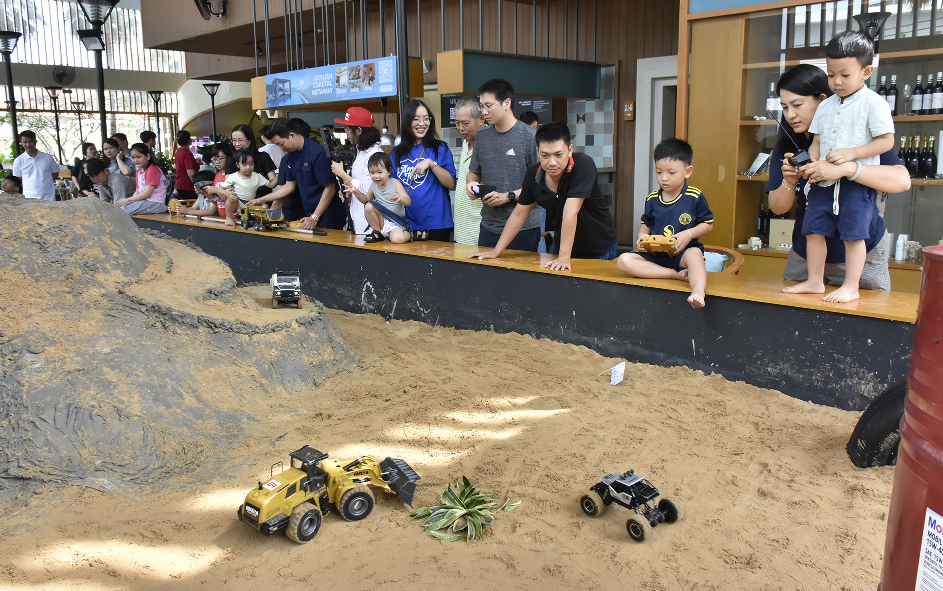 The model car area attracts many families with small children from Vung Tau to come and play.