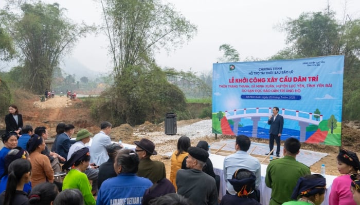 Dan Tri Newspaper builds a bridge for people worth nearly 500 million VND in Yen Bai province