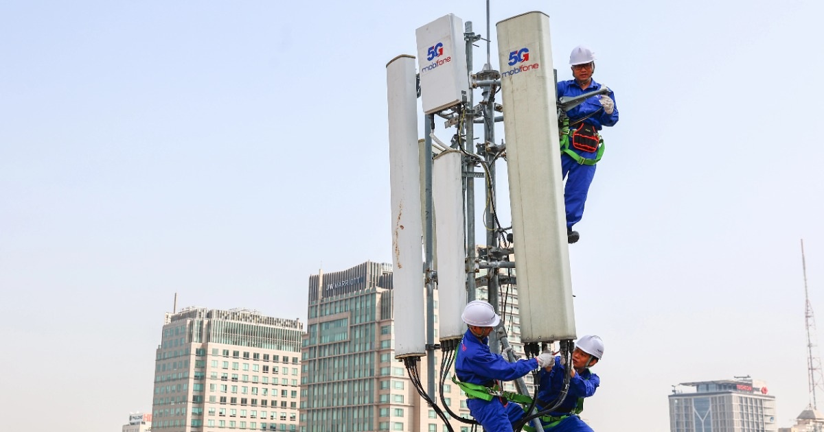 "It's time for carriers to share telecommunications infrastructure"