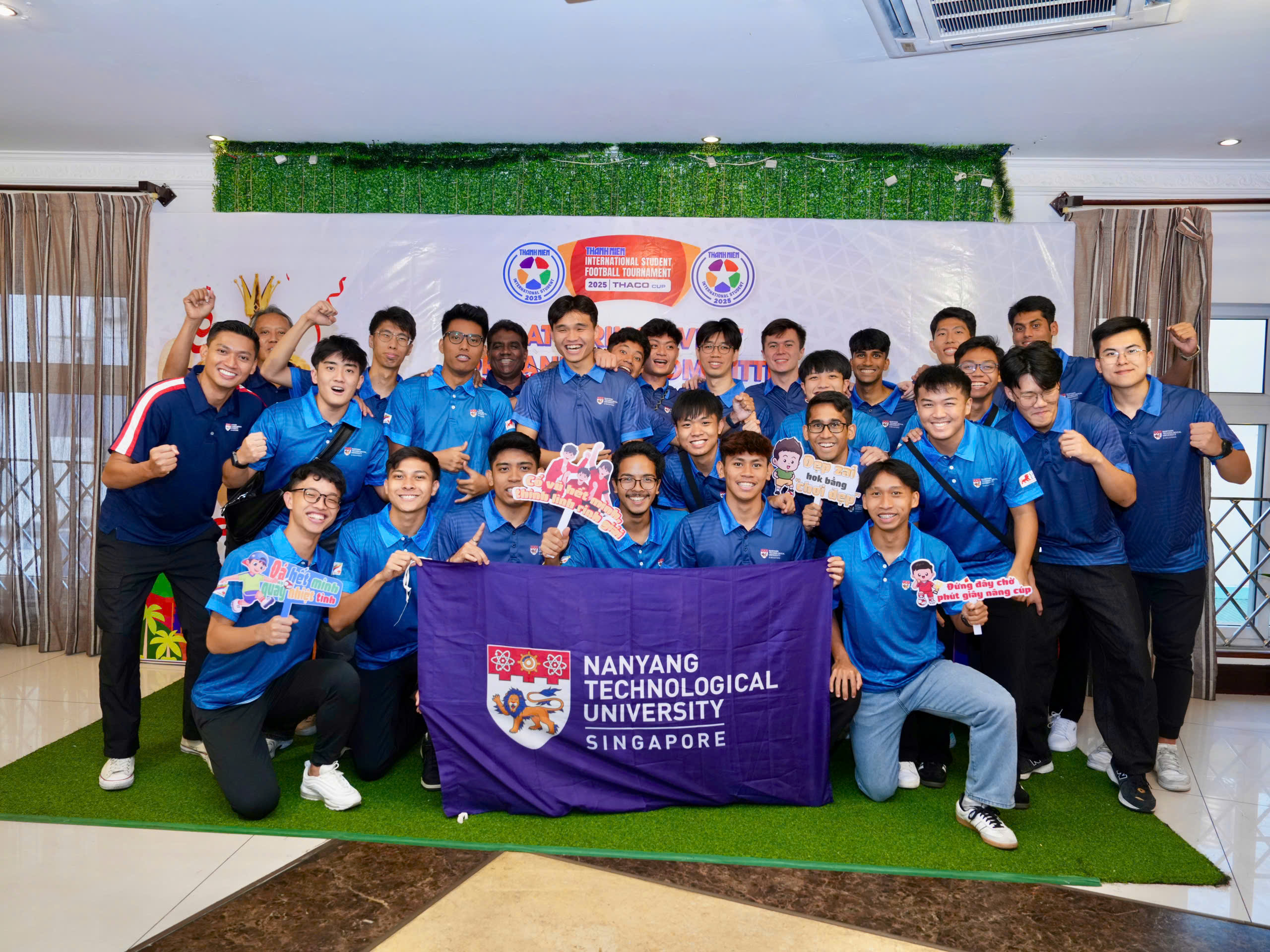 Cầu thủ sinh viên Việt Nam, Singapore, Lào, Campuchia, Malaysia: Gắn kết như anh em một nhà- Ảnh 6.