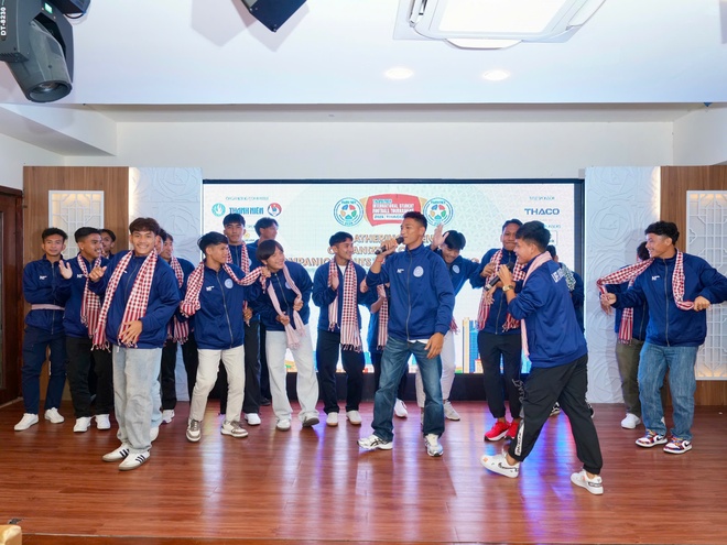 Cầu thủ sinh viên Việt Nam, Singapore, Lào, Campuchia, Malaysia: Gắn kết như anh em một nhà- Ảnh 13.