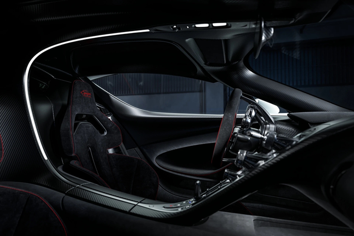 Bugatti Tourbillon bernilai lebih dari 100 miliar VND. Equipe Pur Sang bernilai lebih dari 6 miliar VND. Gambar 6