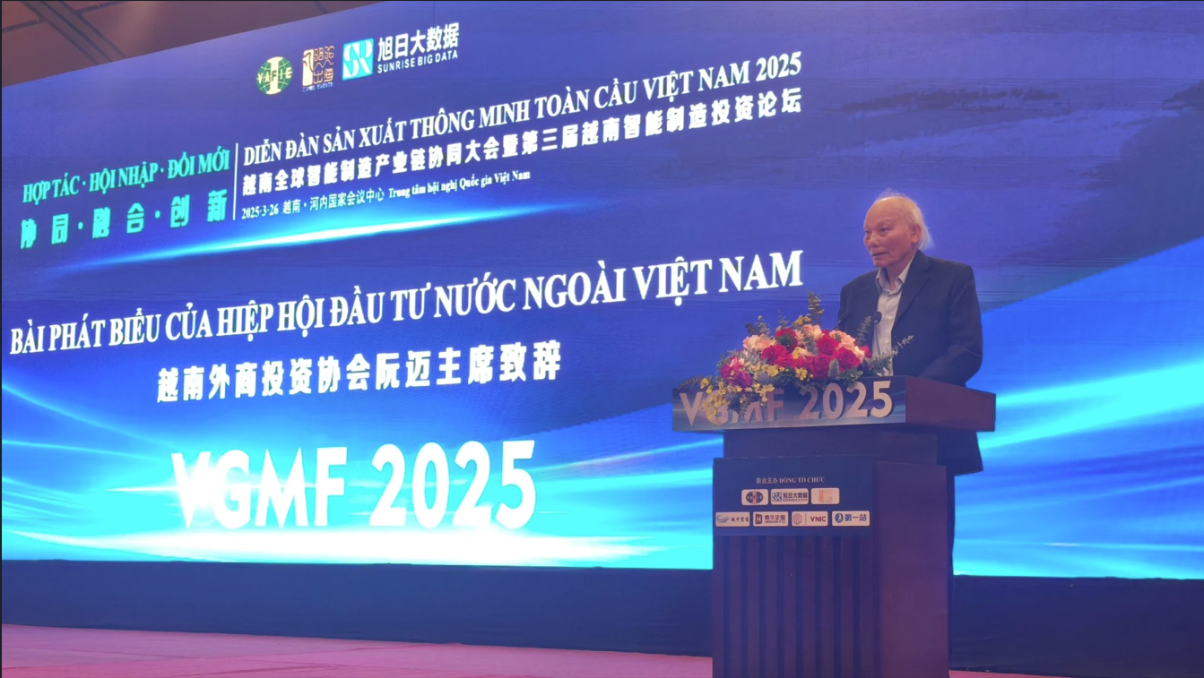GS.TSKH Nguyễn Mại phát biểu tại Diễn đàn