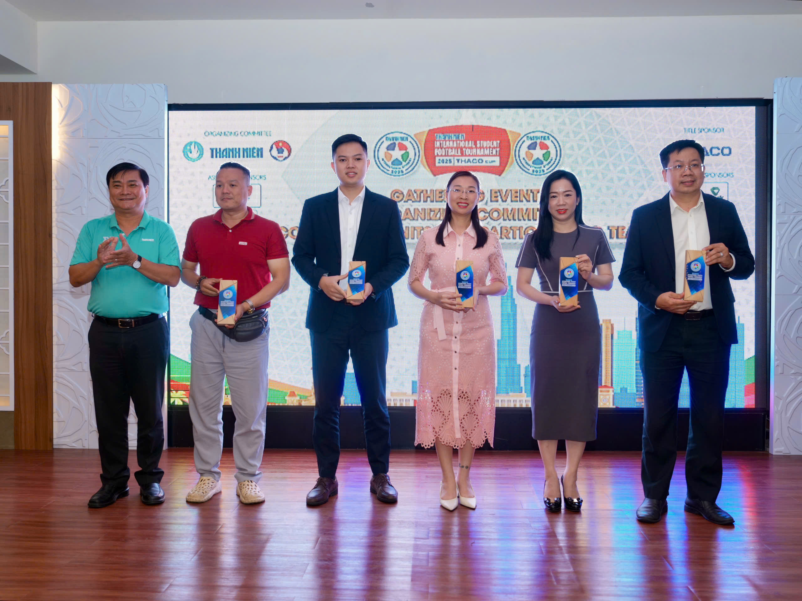 Cầu thủ sinh viên Việt Nam, Singapore, Lào, Campuchia, Malaysia: Gắn kết như anh em một nhà- Ảnh 2.