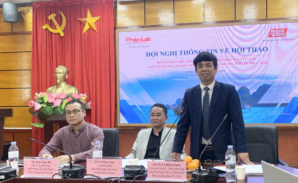 GS.TS Lê Hồng Hạnh - Tổng biên tập Tạp chí Pháp luật và Phát triển, Phó Trưởng Ban Tổ chức thông tin tới báo chí về Hội thảo