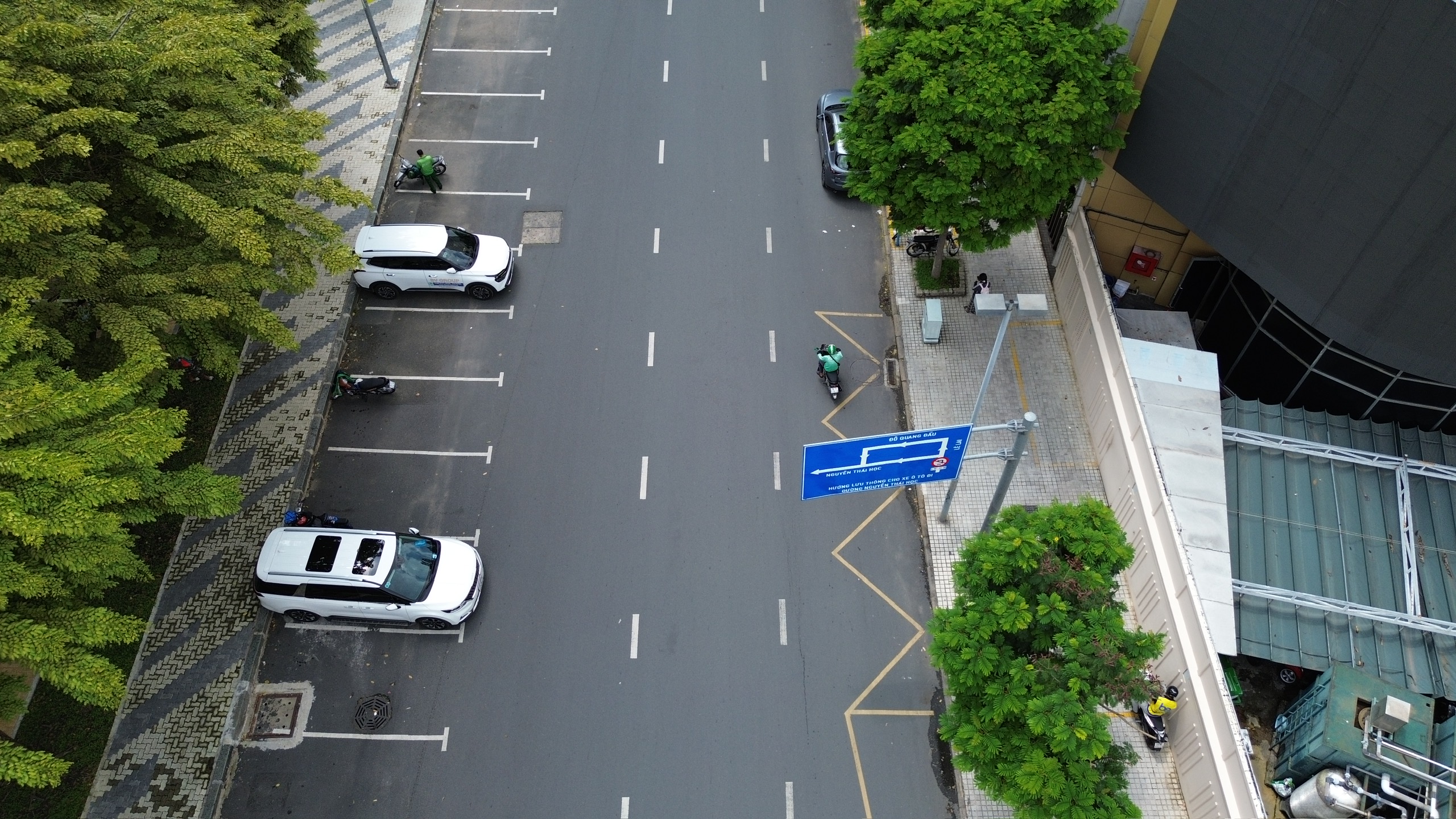 Vì sao TP.HCM lỗ gần 2,3 tỷ sau 4 năm thu phí ô tô đậu lòng đường?- Ảnh 1.