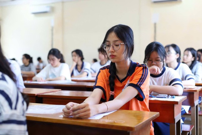 The largest capacity assessment exam in the country begins: Over 120,000 candidates take the first round photo 8