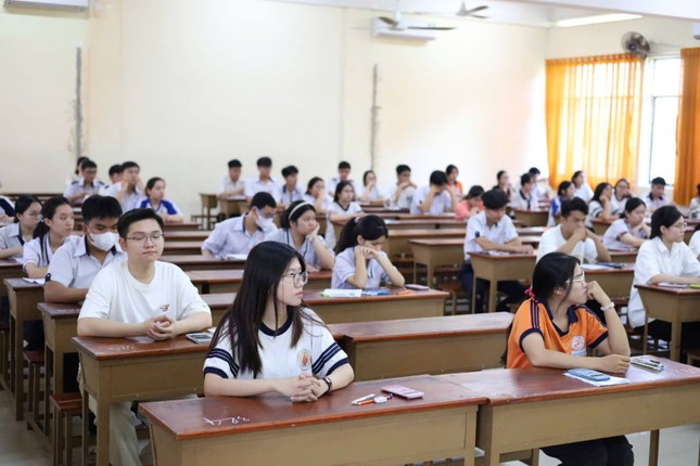 The largest capacity assessment exam in the country begins: Over 120,000 candidates take the first round photo 9