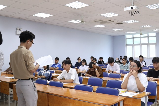 The largest capacity assessment exam in the country begins: Over 120,000 candidates take the first round photo 10