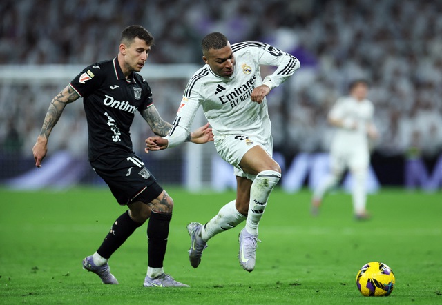 Mbappe cân bằng kỷ lục khó tin của Ronaldo, Real Madrid gây sức ép lên Barcelona- Ảnh 1.