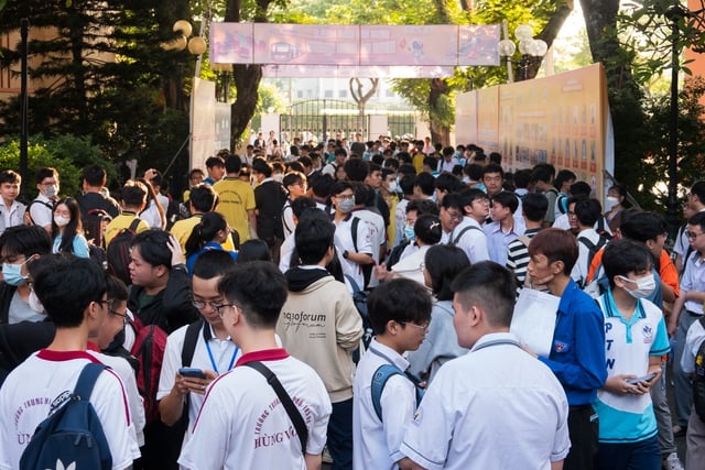 Thi đánh giá năng lực năm 2025: Điểm trên 1.000 không còn hiếm, mừng hay lo?- Ảnh 1.
