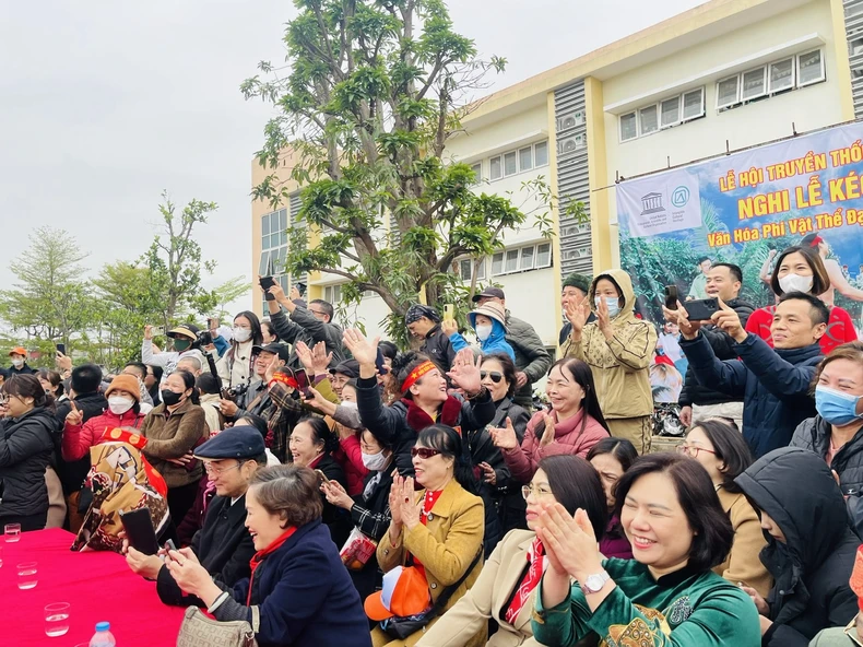 Tưng bừng lễ hội truyền thống đền Trấn Vũ ảnh 11