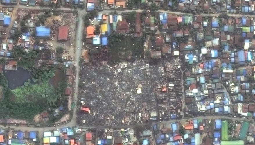 コンピューター画像では、ミャンマー地震の恐ろしい崩壊の様子が示されています（図 6）。