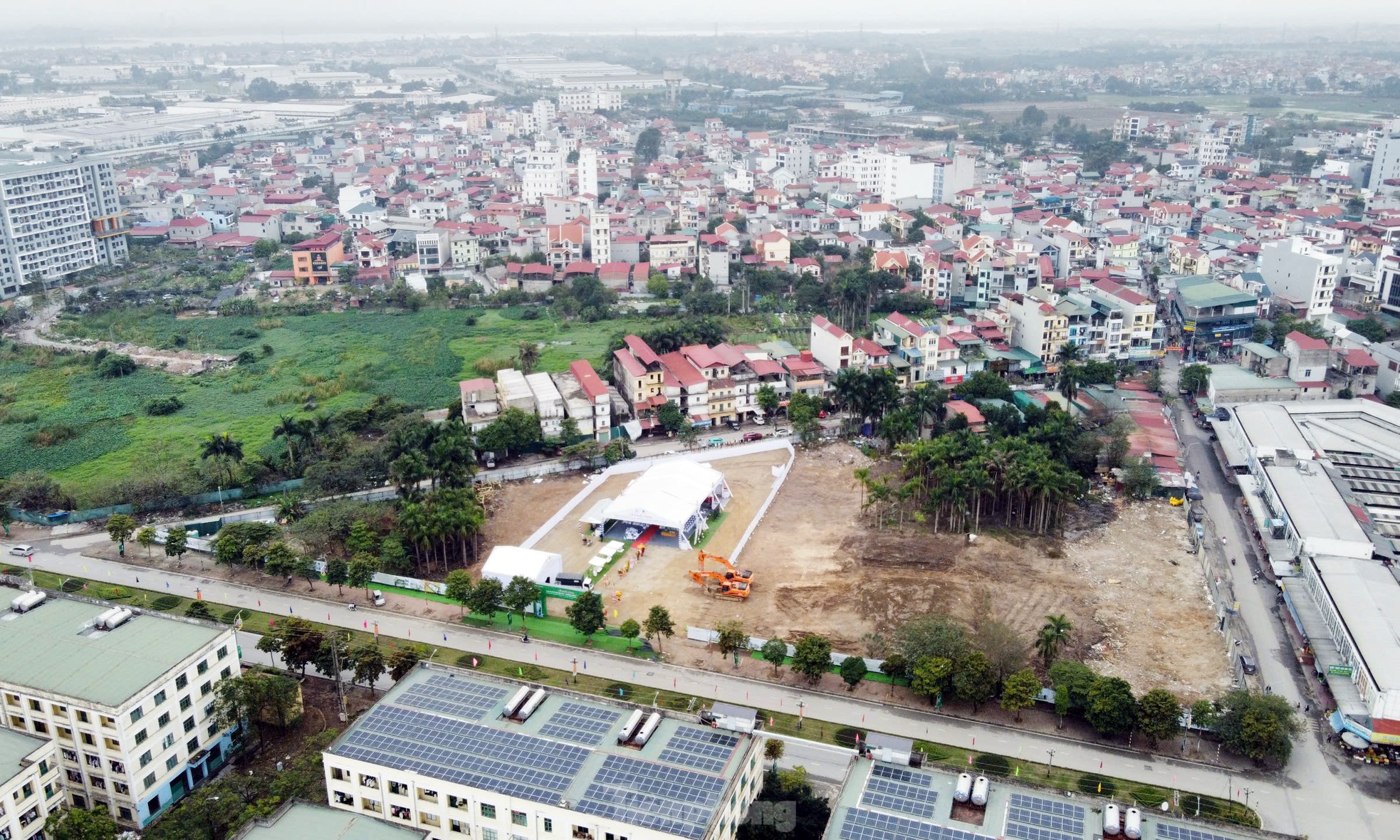 Gros plan d'un terrain pour construire plus de 1 100 appartements de logements sociaux à Hanoi, prix 18 millions de VND/m2 photo 3