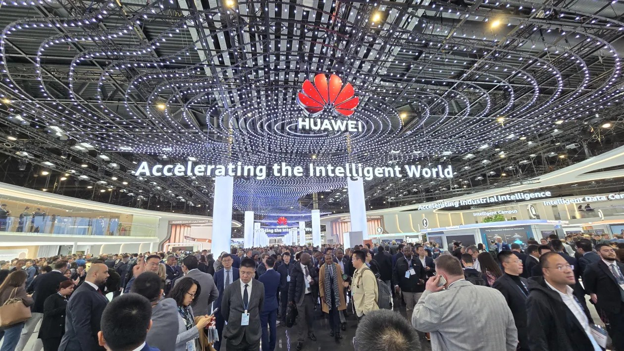 huawei mwc 2025 cnbc