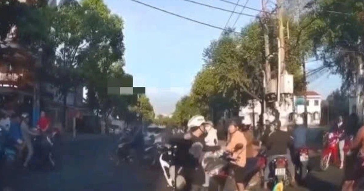 Verifican video de un joven golpeando a otro después de una colisión en Dong Nai