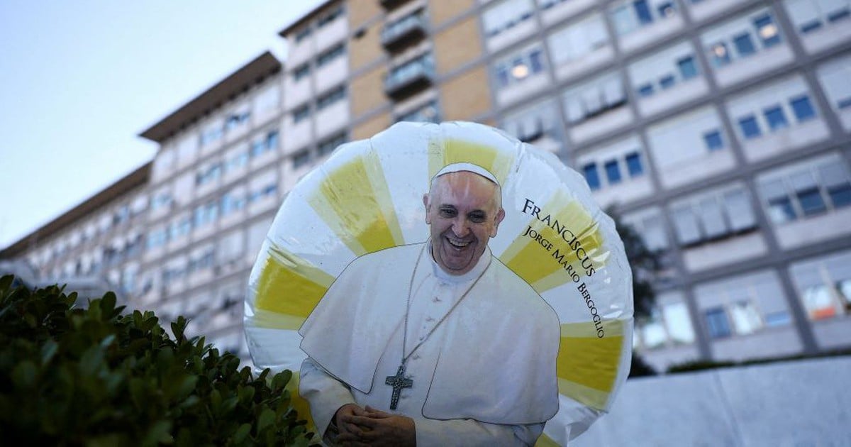 Zustand von Papst Franziskus vorläufig stabil