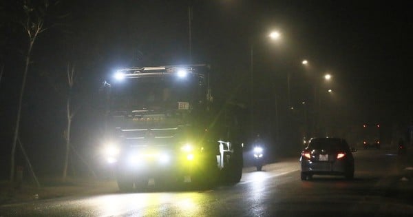 Des camions équipés de lumières LED ultra-lumineuses aveuglent temporairement les conducteurs venant en sens inverse