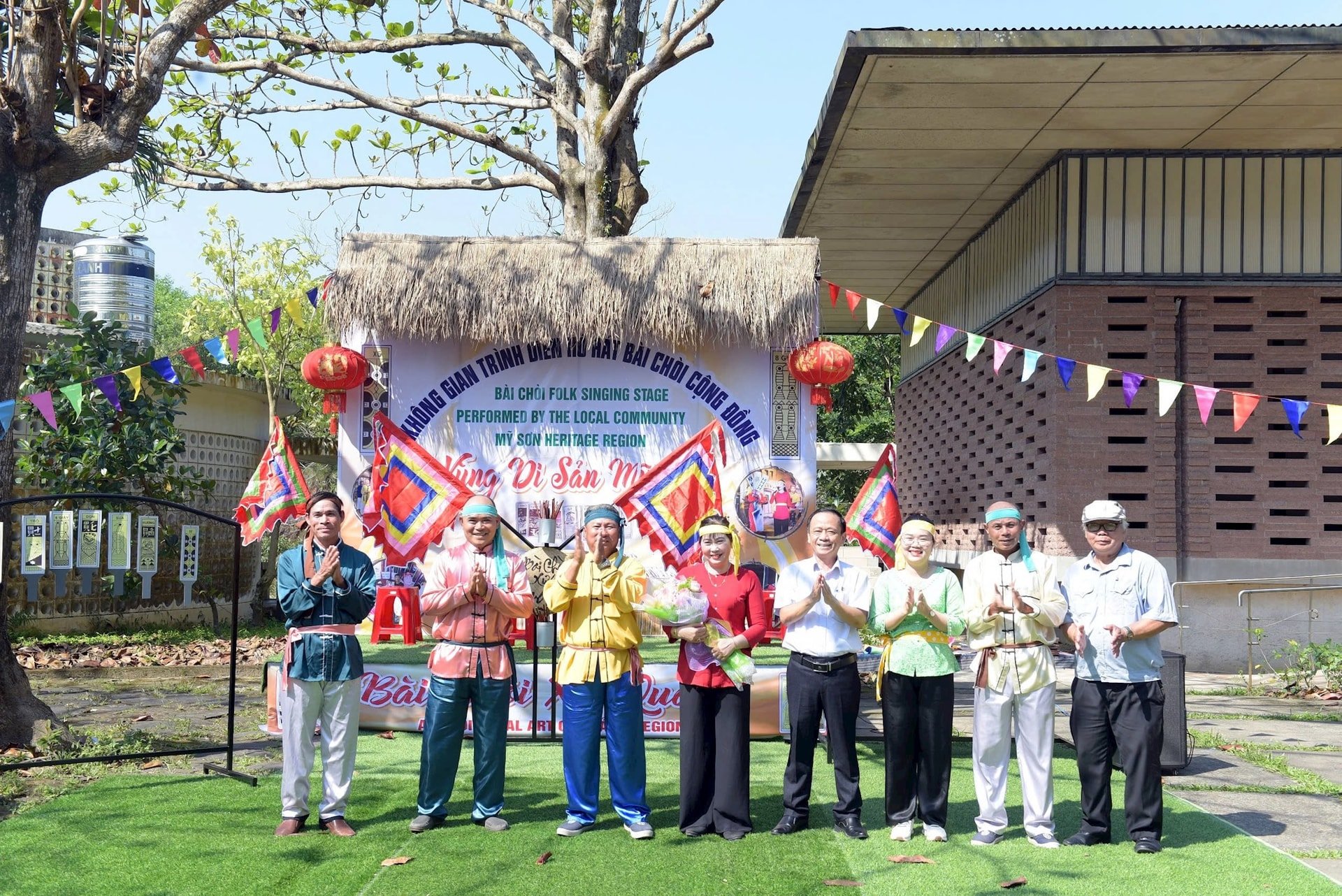 ការបង្កើតក្រុមច្រៀង និងសម្តែងសហគមន៍ My Son Heritage