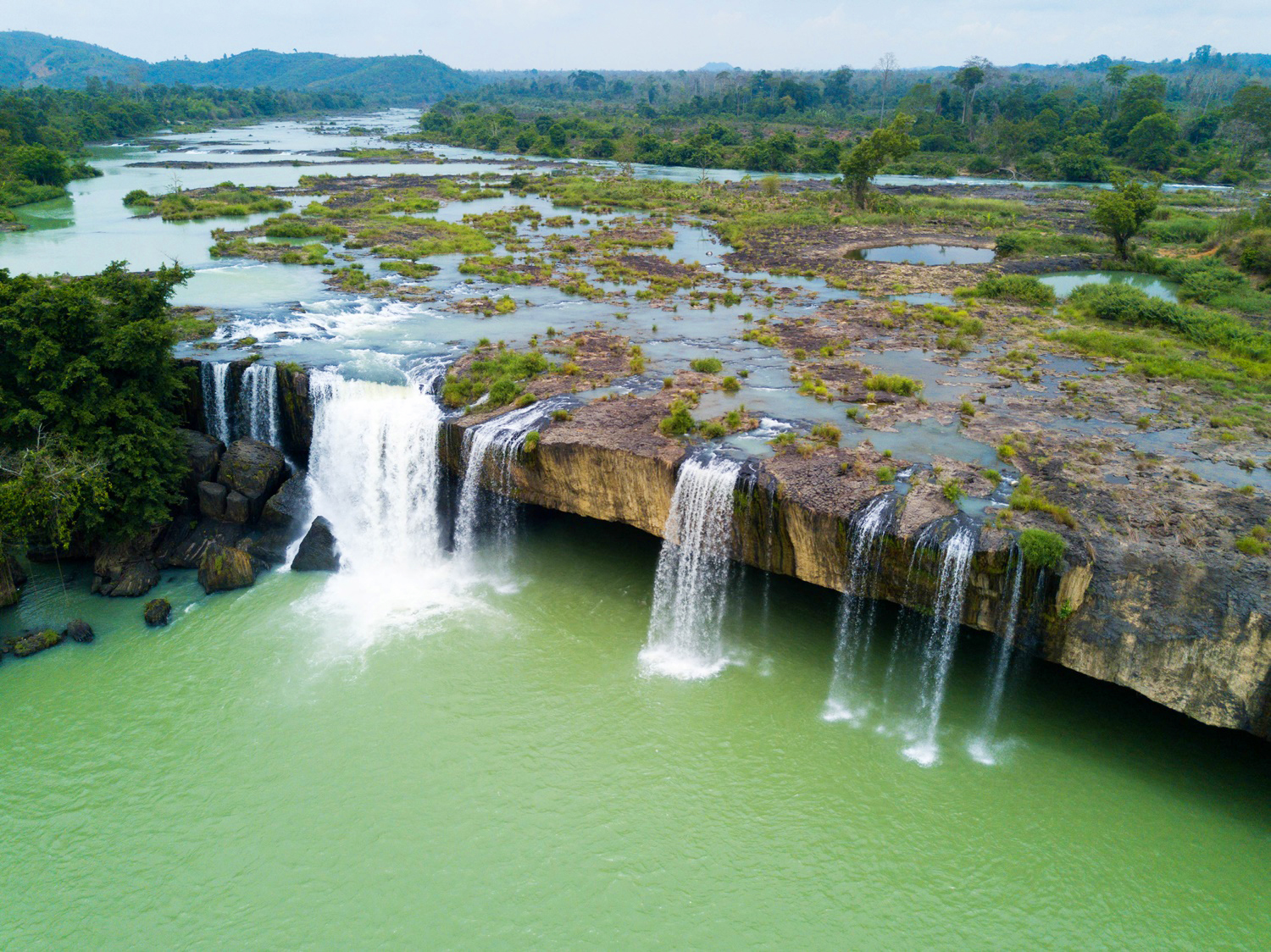 Celebración del 50 aniversario de la victoria de Buon Ma Thuot, la liberación de la provincia de Dak Lak (10 de marzo de 1975 - 10 de marzo de 2025) y el 9º Festival del Café Buon Ma Thuot en 2025