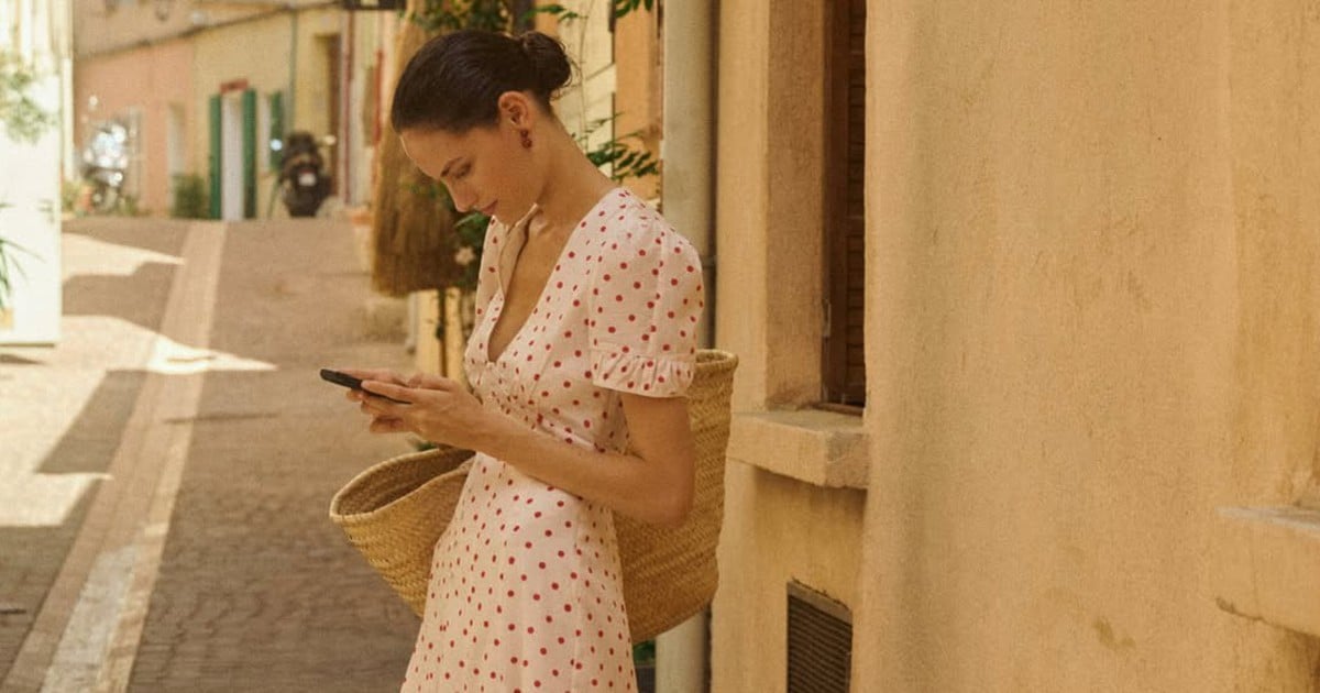 Minimalist summer maxi dress, cool as the breeze