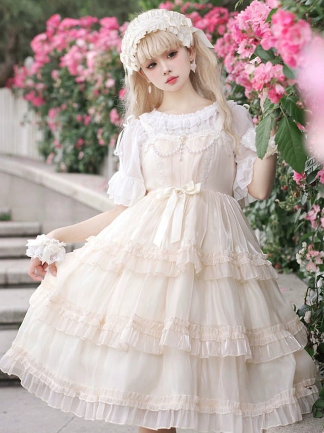 Lạc vào xứ sở ngọt ngào với phong cách Lolita- Ảnh 8.