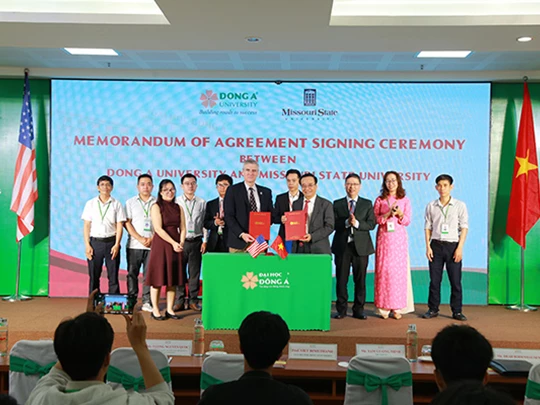 Missouri State University, USA and Dong A University cooperate in the first 2+2 program in Vietnam