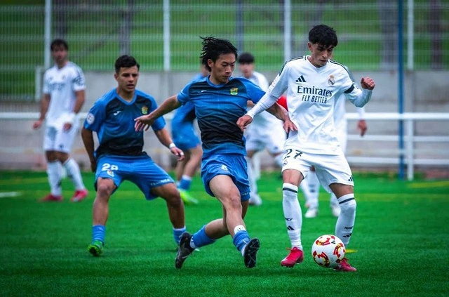 Vietnamese-origin player plays in Spanish U.19 tournament, dreams of playing for Vietnam national team