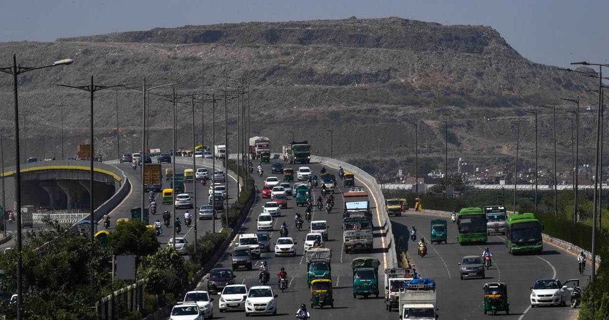 L'Inde est déterminée à raser une montagne de déchets géante dans la capitale New Delhi