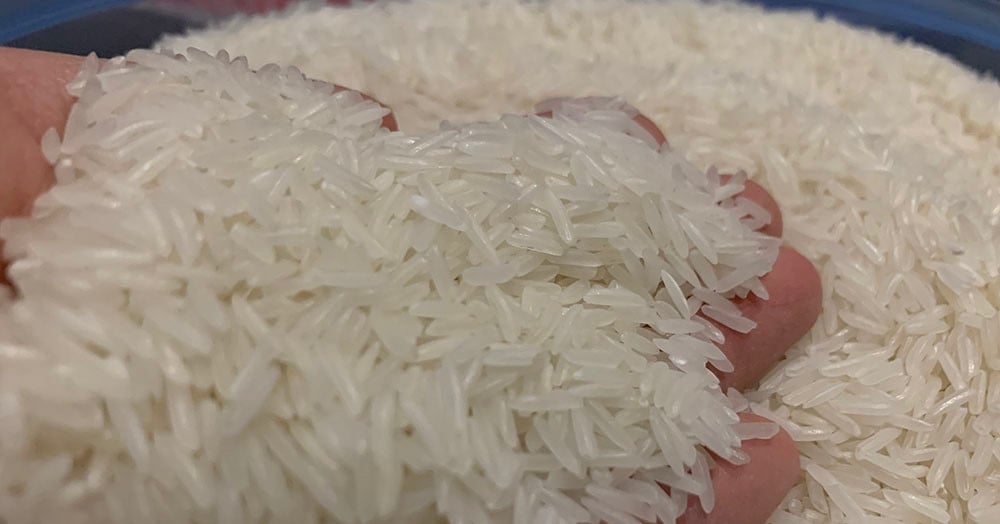 Rice prices drop sharply, Prime Minister requests monitoring of purchases, avoid taking advantage of price pressure